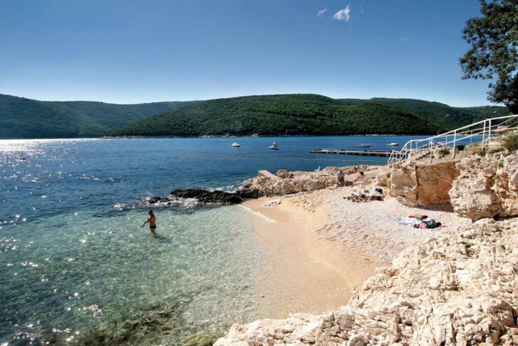 Luxury 1 Bedroom Apartment In Rabac Zewnętrze zdjęcie